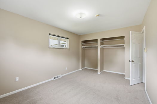 56-web-or-mls-3571 Horncastle Dr-56