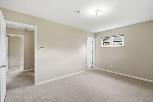 58-web-or-mls-3571 Horncastle Dr-58