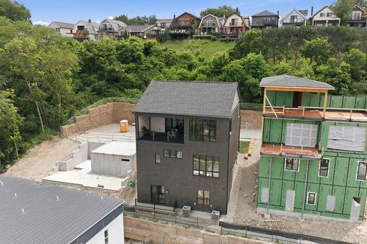 6-web-or-mls-41 W 14th St-6