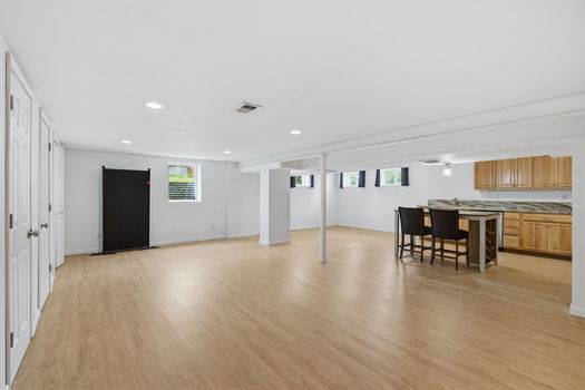 65-web-or-mls-3571 Horncastle Dr-65