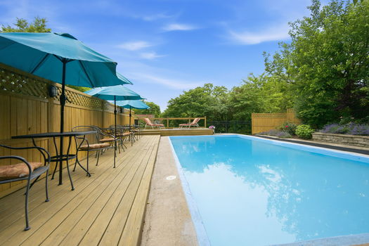 7-web-or-mls-949 Redway Ave-7