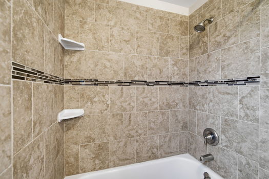 73-web-or-mls-949 Redway Ave-73