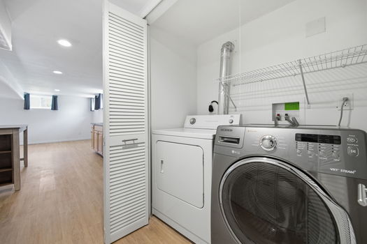 80-web-or-mls-3571 Horncastle Dr-80