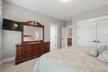 89-web-or-mls-587 Forestledge Dr-89