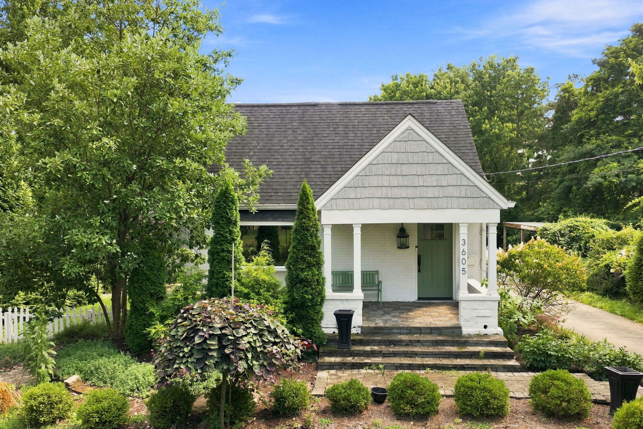 1-web-or-mls-3605 E Galbraith Rd