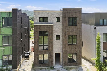 11-web-or-mls-3047 Walworth Ave-11