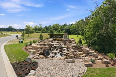 11-web-or-mls-9702 Christian Ct-11