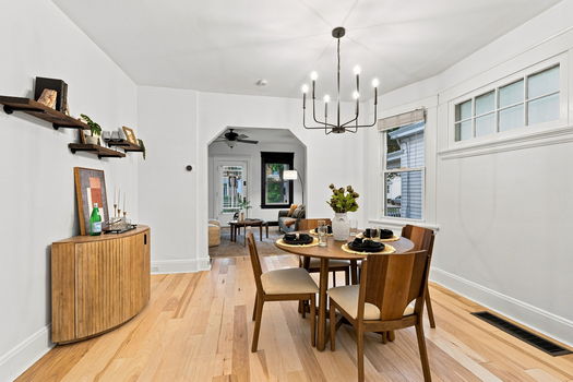 12-web-or-mls-3106 Markbreit Ave-12
