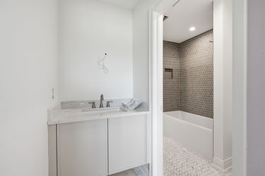 12-web-or-mls-9702 Christian Ct-12