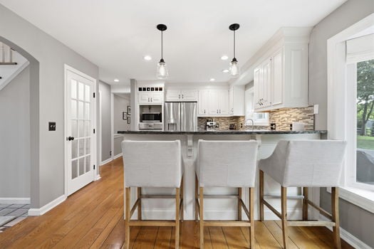 13-web-or-mls-11430 Brattle Ln (13 of 89)
