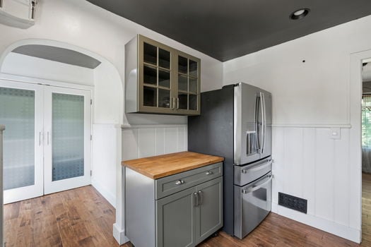 15-web-or-mls-3605 E Galbraith Rd-15