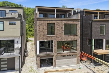 17-web-or-mls-3047 Walworth Ave-17