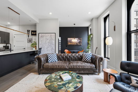 17-web-or-mls-411 Plum St-17
