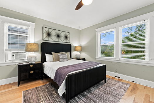 19-web-or-mls-3106 Markbreit Ave-19