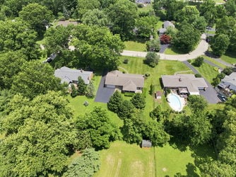 20-web-or-mls-6555 Rollymeade Ave-20