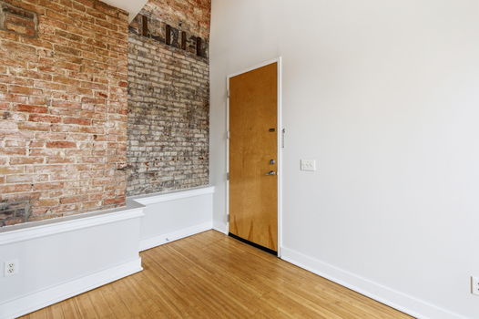 21-web-or-mls-20 W 12th St 403-21