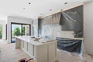 21-web-or-mls-3047 Walworth Ave-21