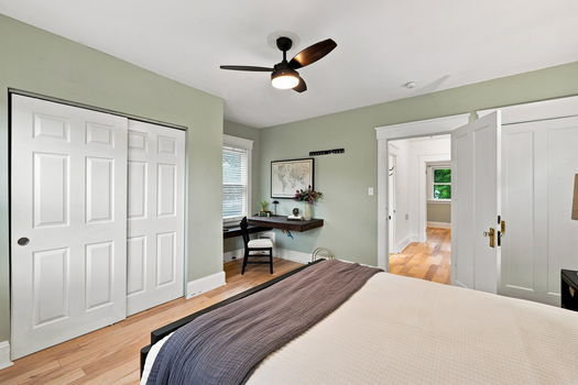 21-web-or-mls-3106 Markbreit Ave-21