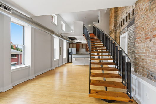 22-web-or-mls-20 W 12th St 403-22