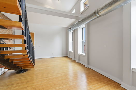 25-web-or-mls-20 W 12th St 403-25