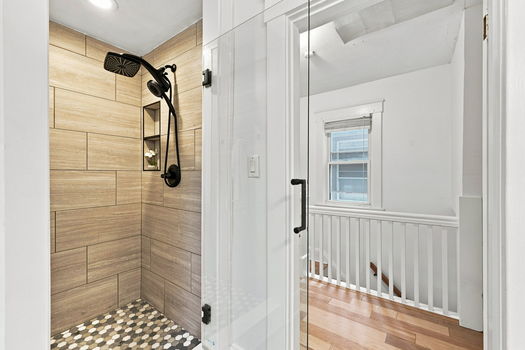 25-web-or-mls-3106 Markbreit Ave-25