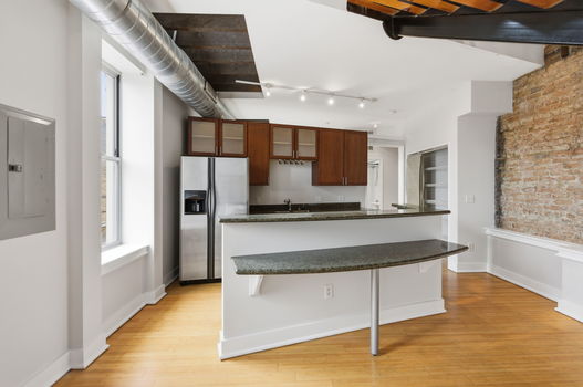 26-web-or-mls-20 W 12th St 403-26