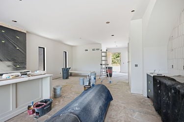 26-web-or-mls-3047 Walworth Ave-26