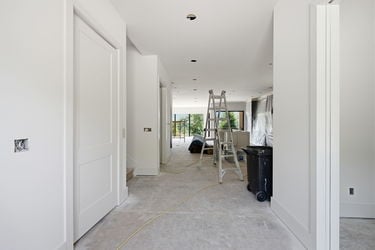 28-web-or-mls-3047 Walworth Ave-28