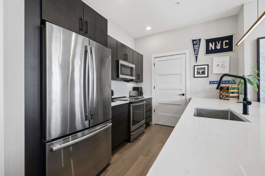 29-web-or-mls-411 Plum St-29