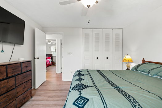 31-web-or-mls-5823 W Fork Rd-31