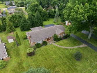 6-web-or-mls-6555 Rollymeade Ave-6