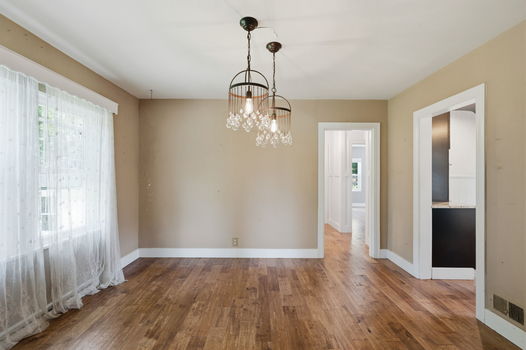 9-web-or-mls-3605 E Galbraith Rd-9