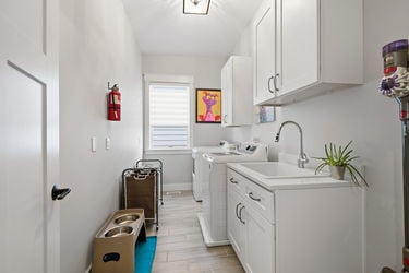 10-web-or-mls-5739 Sanctuary Pl-10