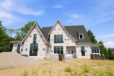 10-web-or-mls-9867 Kensington Ln-10