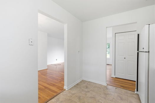 13-web-or-mls-727 W Kemper Rd-13