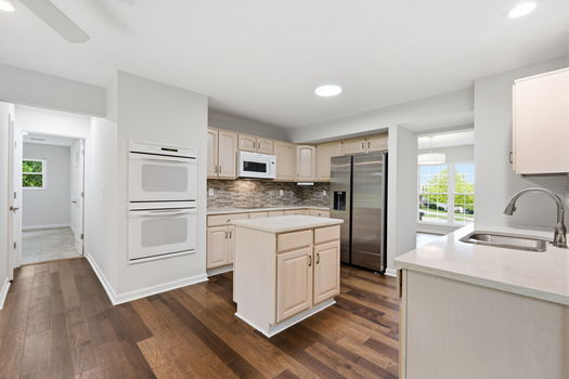 14-web-or-mls-12100 Deer Chase Dr-14