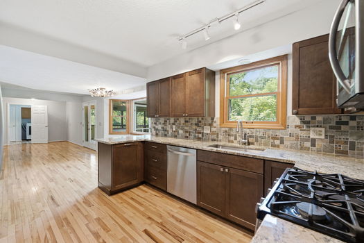 14-web-or-mls-9667 Timbermill Ct-14