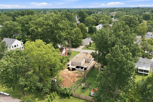 14-web-or-mls-9689 West Ave-14