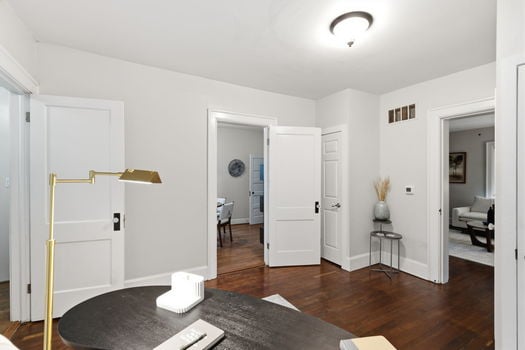 15-web-or-mls-6733 Buckingham Pl (15 of 50)