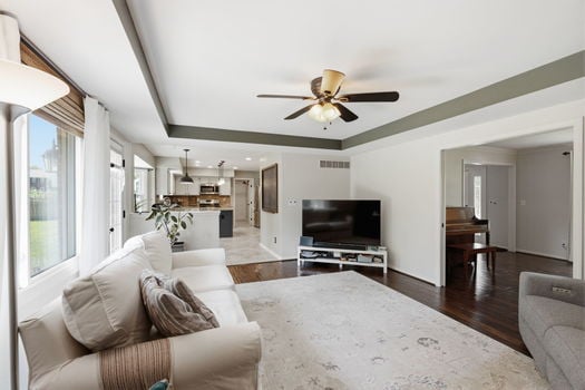 16-web-or-mls-7097 Maple Creek Dr-16