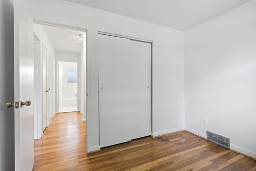 16-web-or-mls-727 W Kemper Rd-16