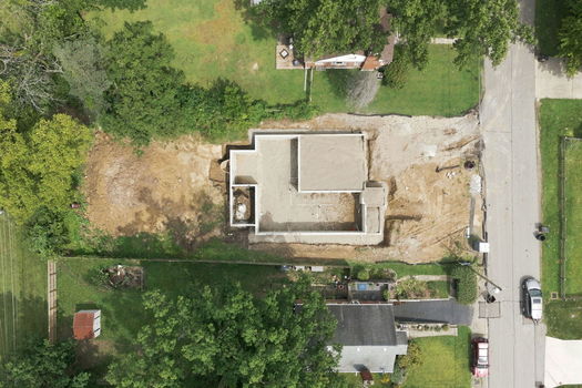 16-web-or-mls-9689 West Ave-16