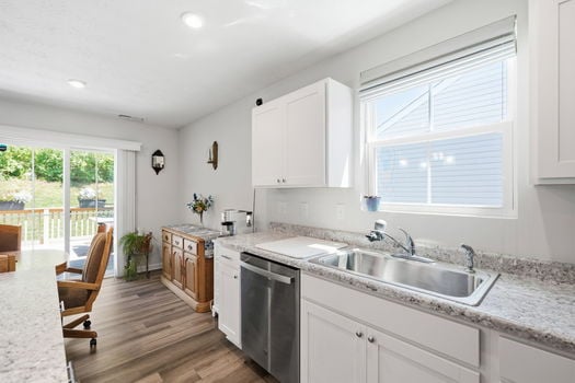 17-web-or-mls-234 Rivers Breeze Ct-17
