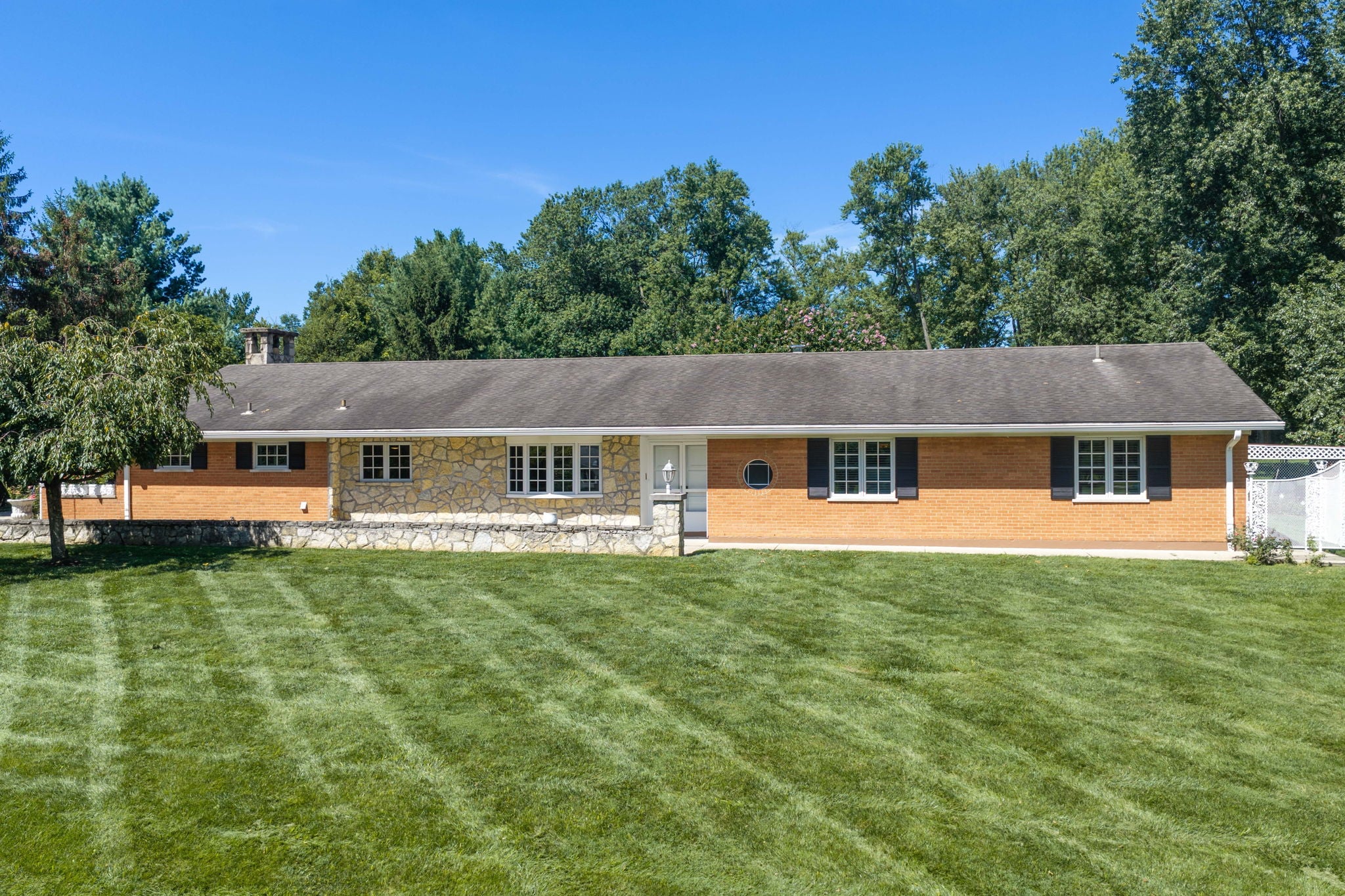 2-web-or-mls-3105 N Whitetree Cir (2 of 11)