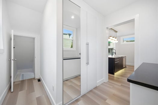 21-web-or-mls-2560 Hackberry St-21
