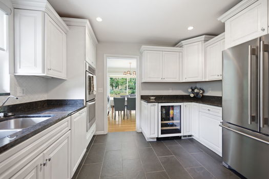 21-web-or-mls-6643 Apache Cir-21