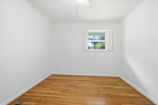 21-web-or-mls-727 W Kemper Rd-21