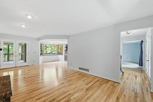 23-web-or-mls-9667 Timbermill Ct-23