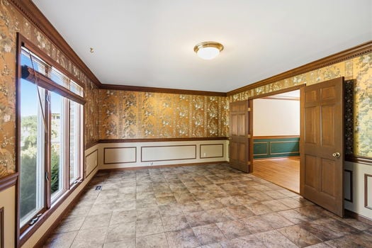 24-web-or-mls-4427 Bromyard Ave-24
