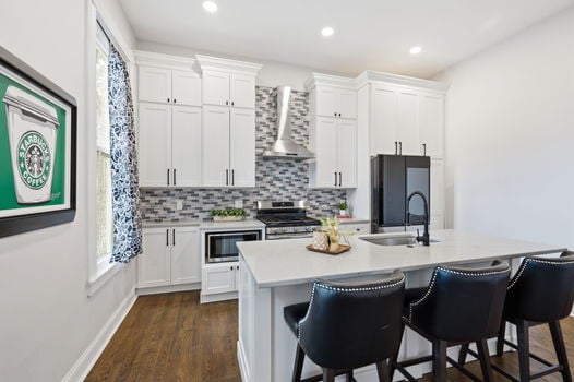 25-web-or-mls-1533 Holman St-25